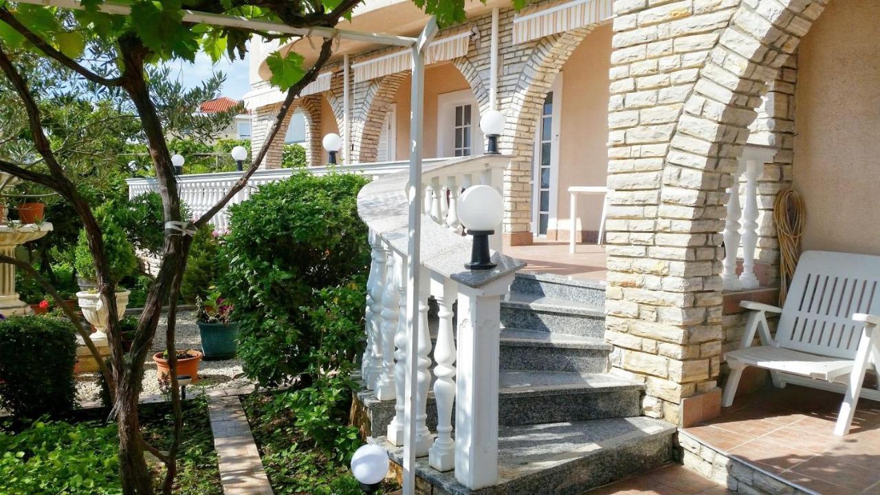 Apartments By The Sea Brodarica, Sibenik - 4194 Bagian luar foto