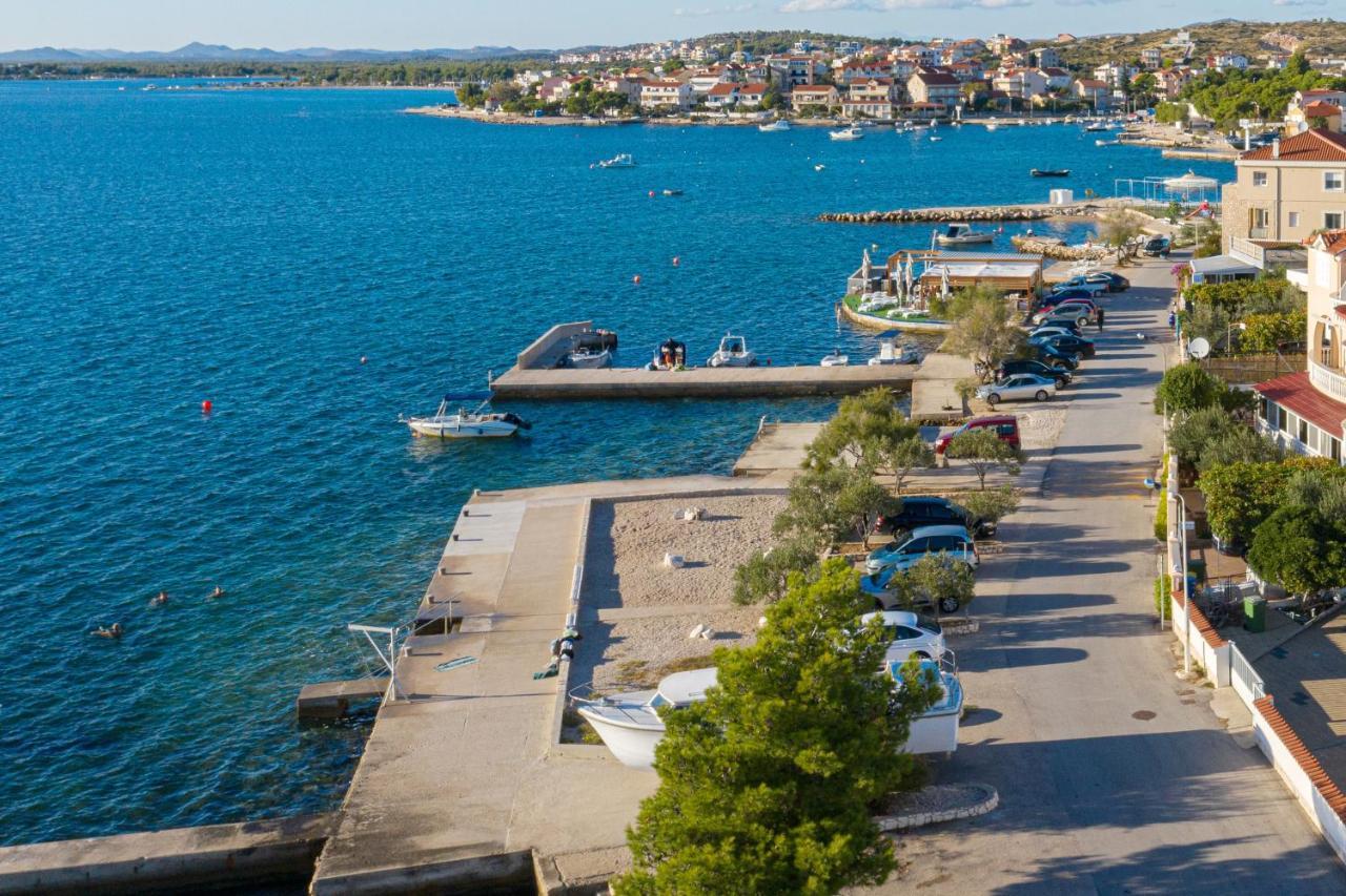 Apartments By The Sea Brodarica, Sibenik - 4194 Bagian luar foto