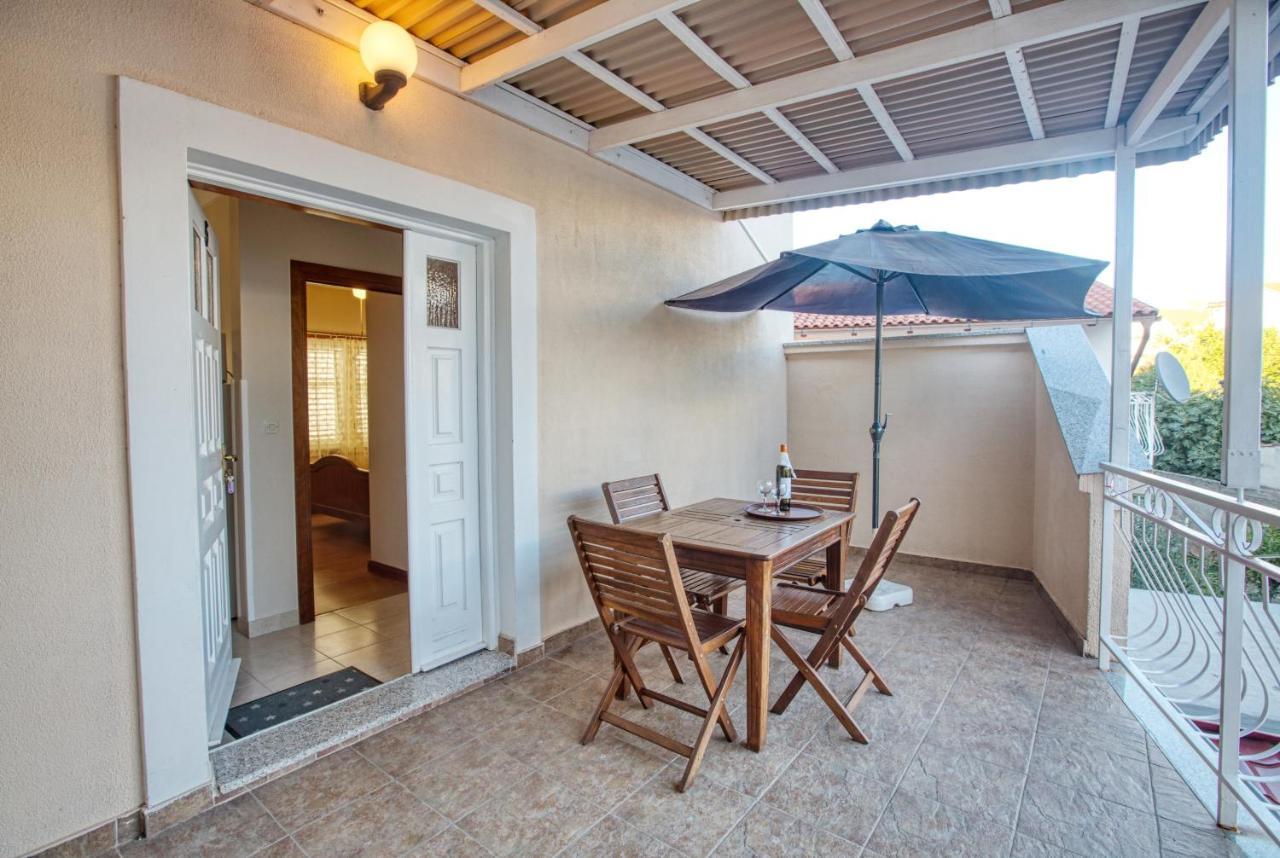 Apartments By The Sea Brodarica, Sibenik - 4194 Bagian luar foto