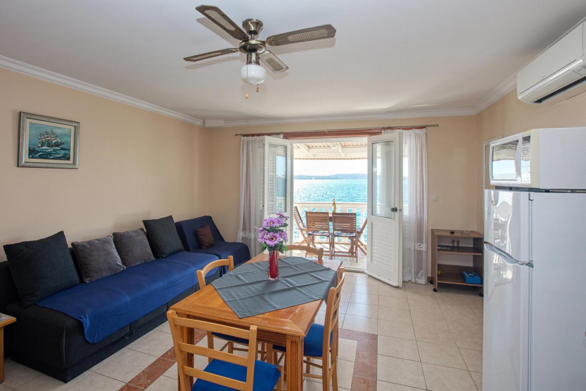 Apartments By The Sea Brodarica, Sibenik - 4194 Ruang foto